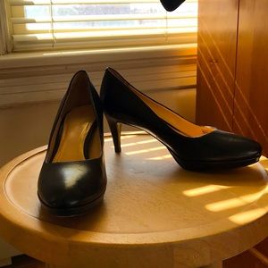 Cole Hahn. Size 9. Black high heels.